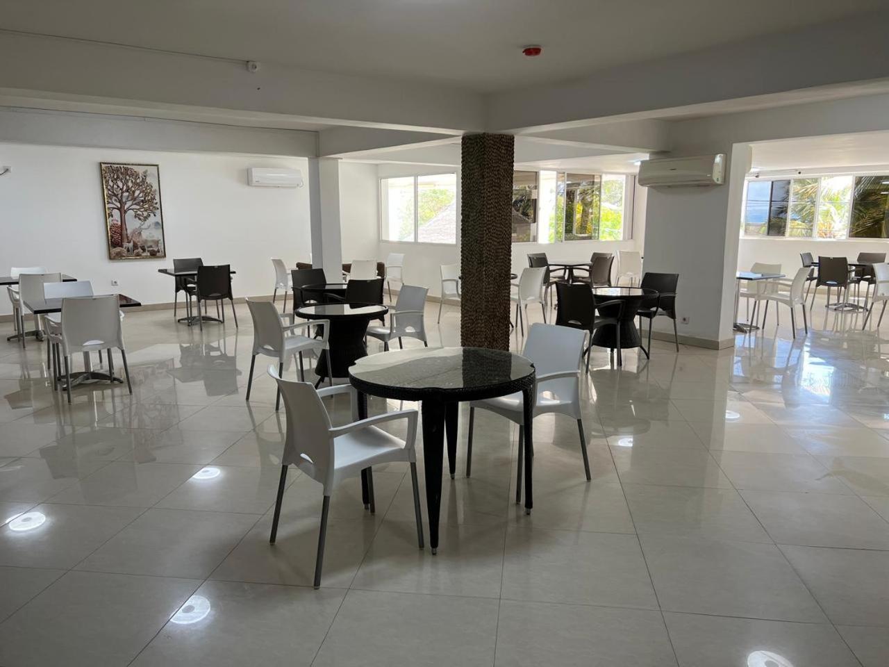 Hotel Wimbi Sun Pemba Bagian luar foto